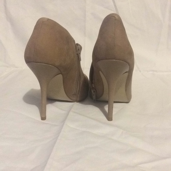 Steve Madden pointed toe ankle boot - Picture 3 of 7